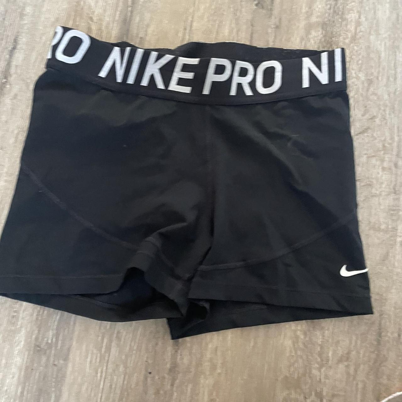 Nike Pro Shorts Discounted No Fees Till The 31st Depop 5512