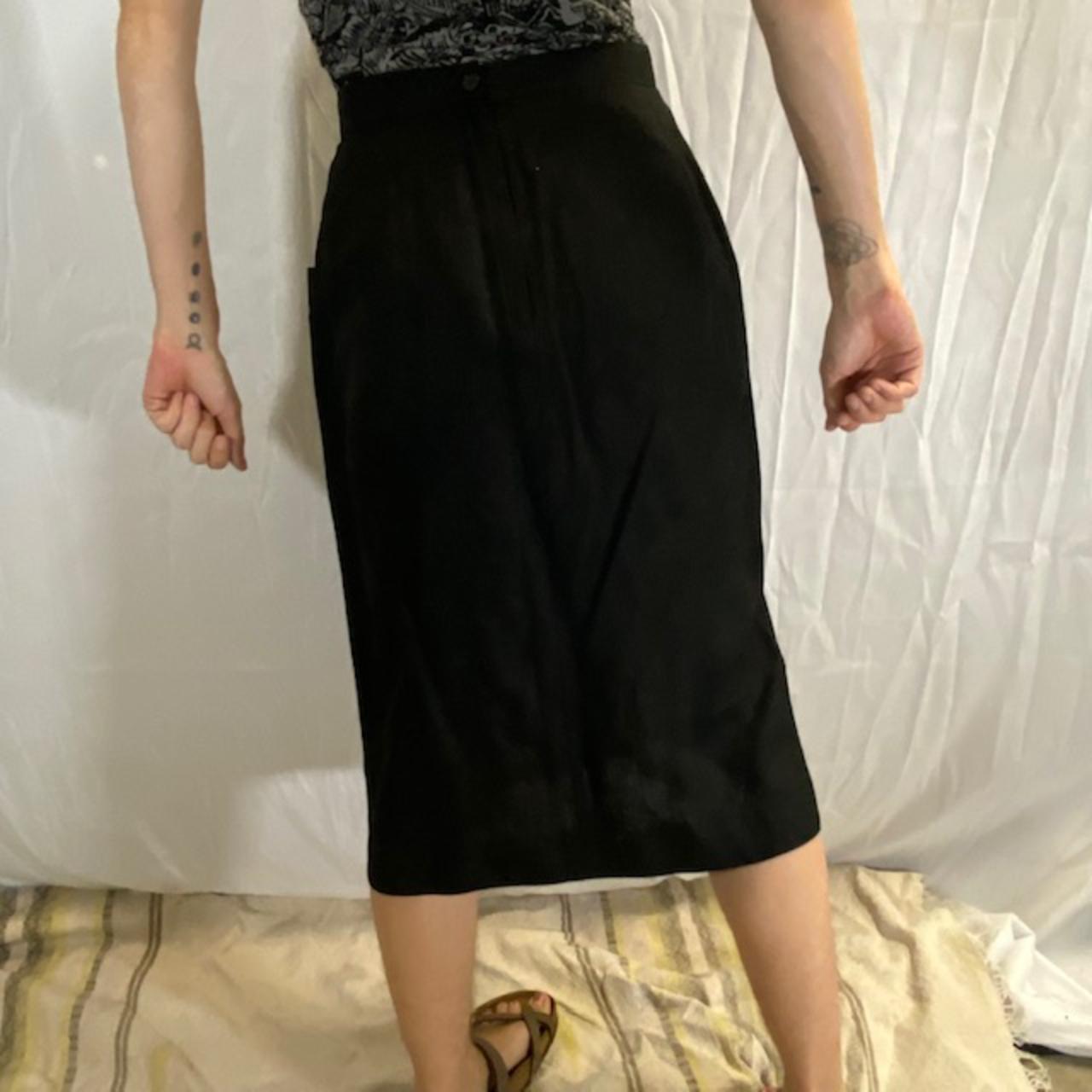 Henri Lloyd Women's Black Skirt (2)