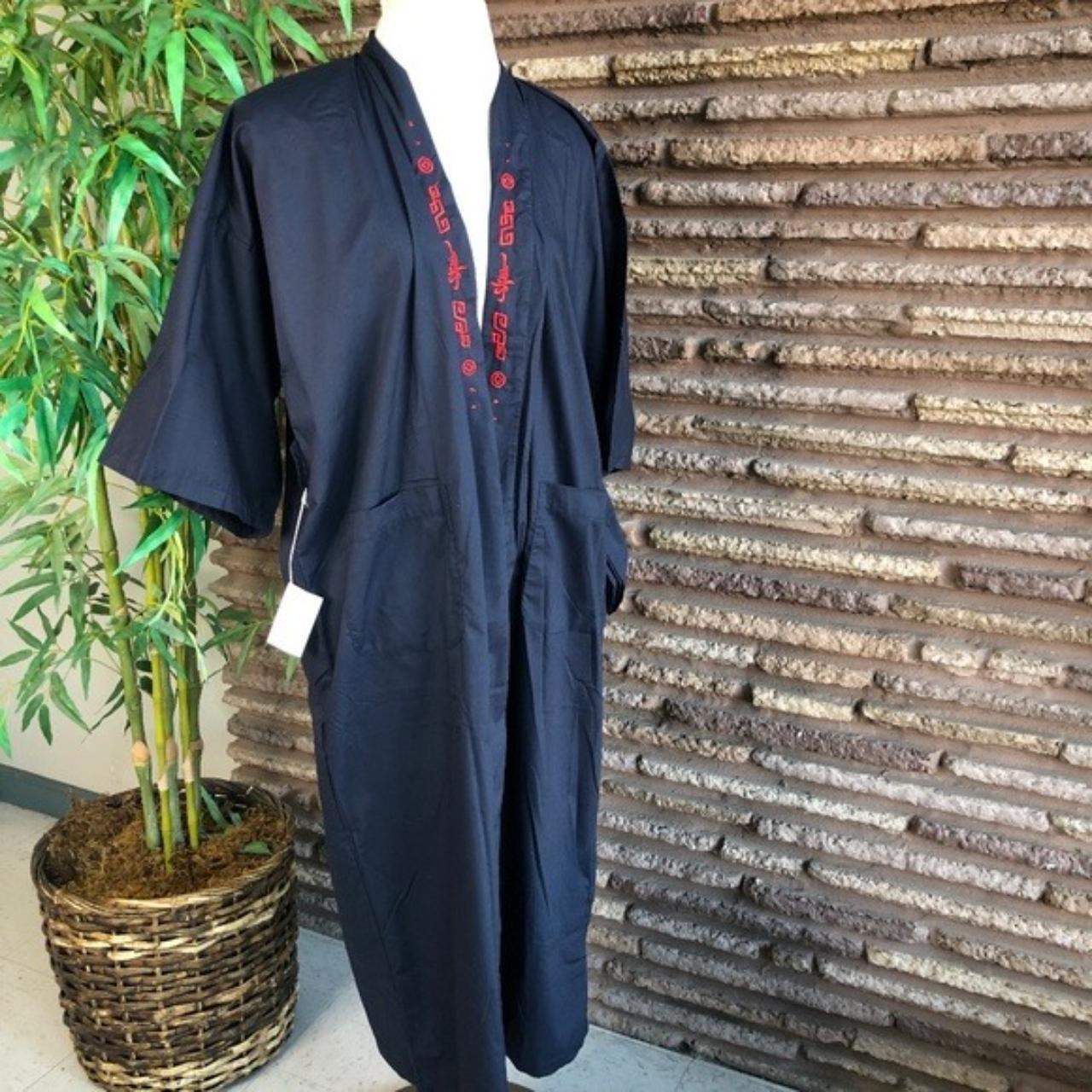 Product Image 2 - Men’s, unisex navy blue robe