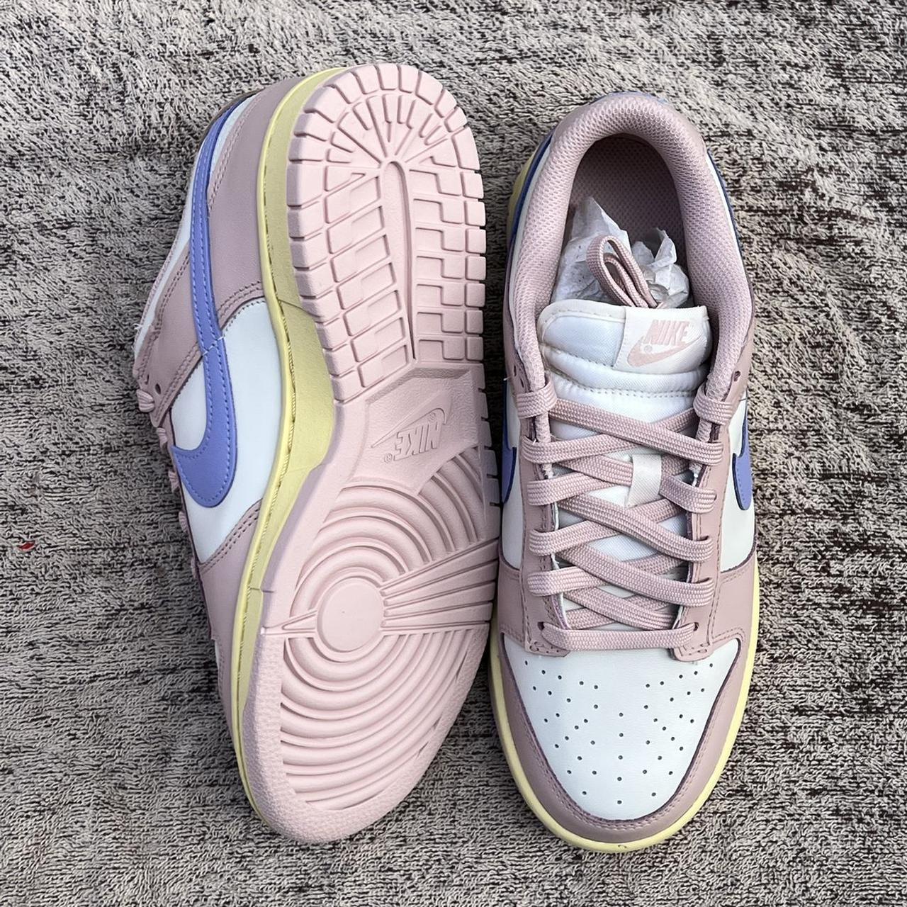 womens pink nike dunks