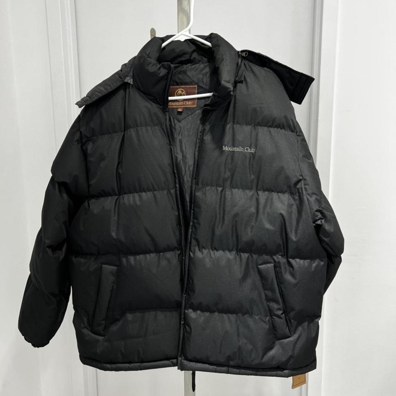 Mountain club puffer jacket. Super warm