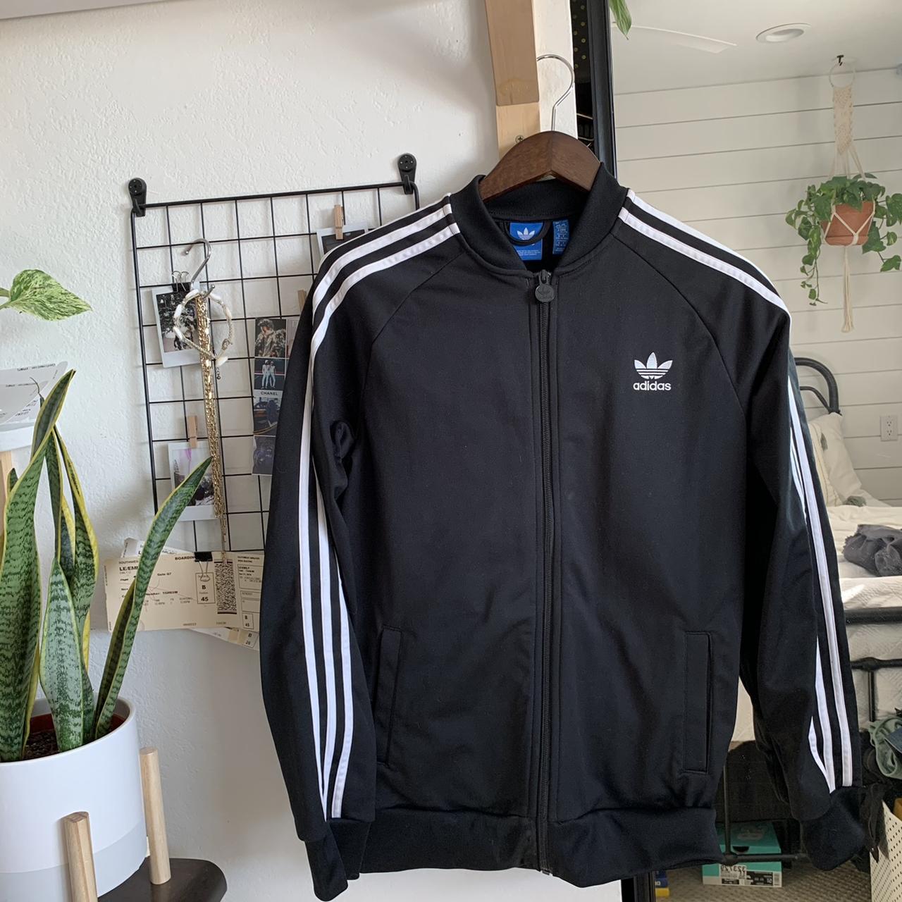 item listed by emile_lele