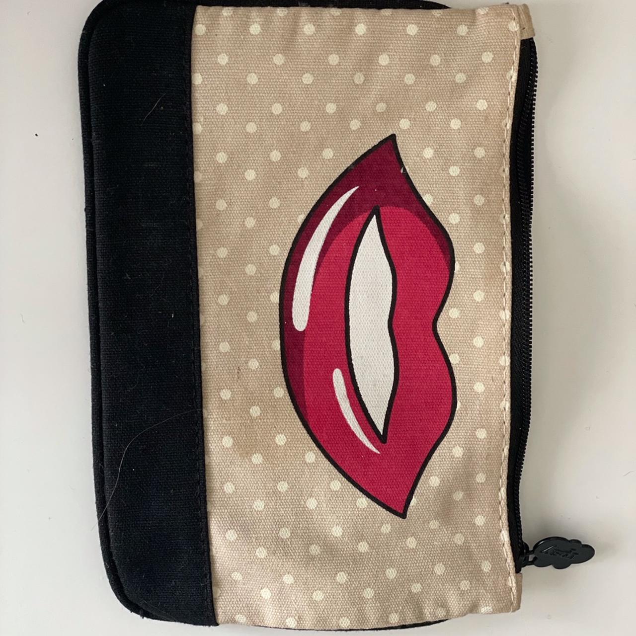 item listed by imcarlcarlcarl