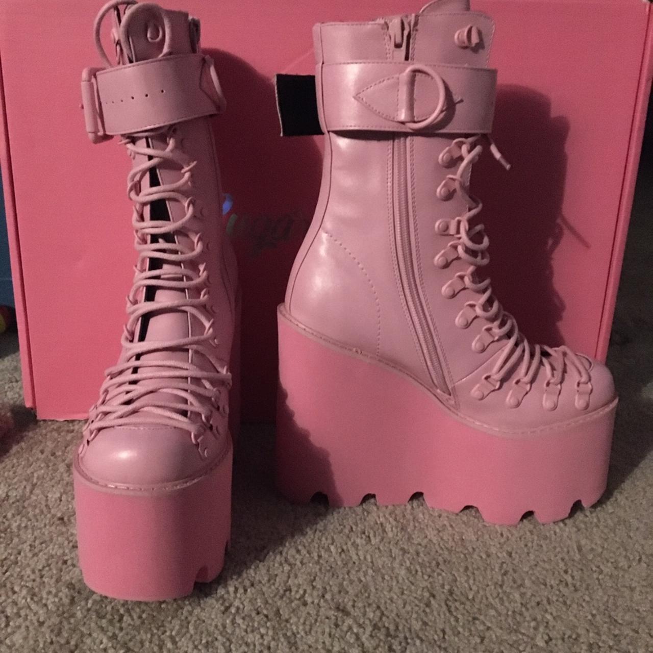 sugar thrillz bubblegum traitor boots