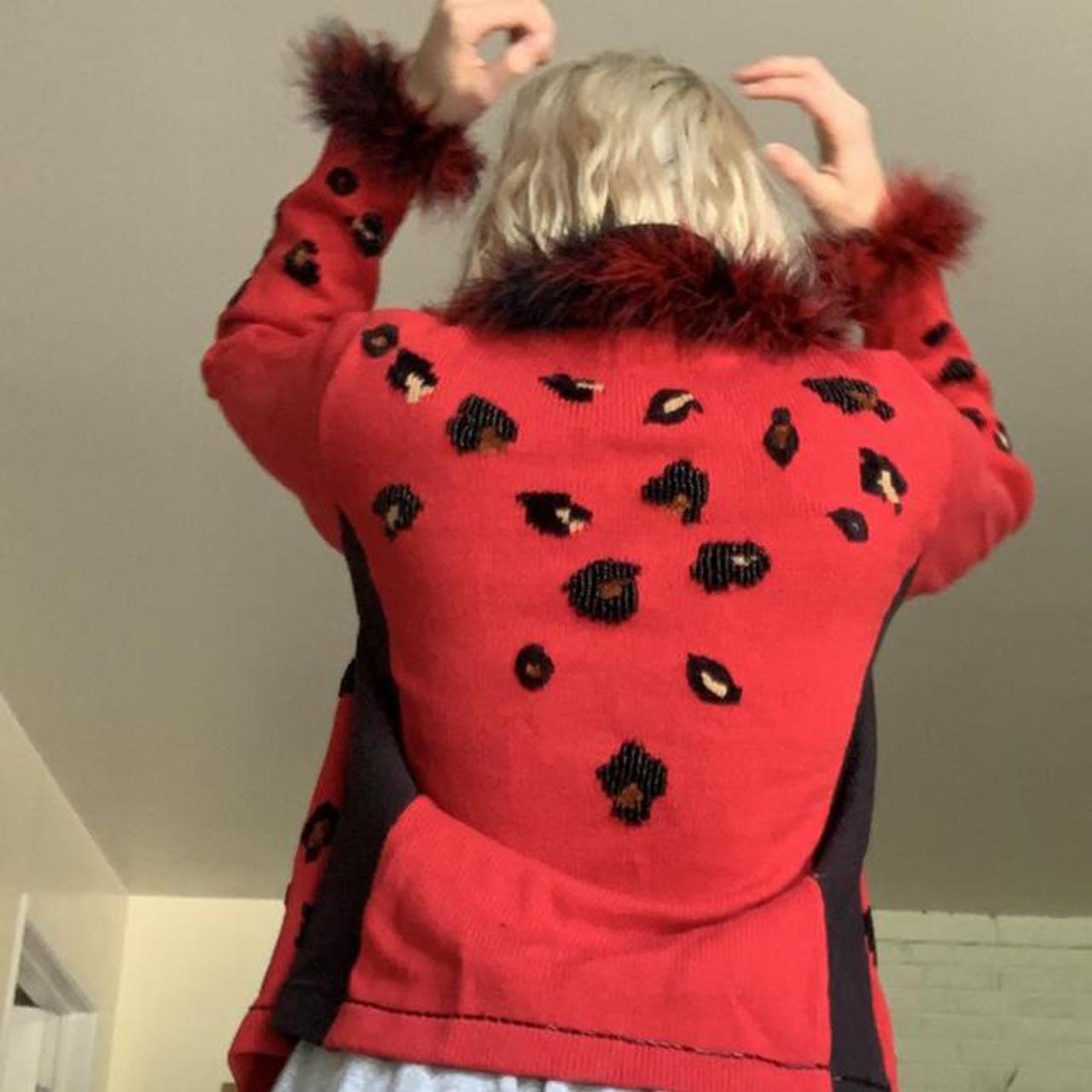 Women's Black and Red Jumper (4)