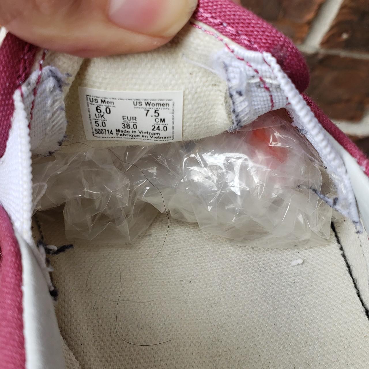 Vans Women's White and Pink (4)