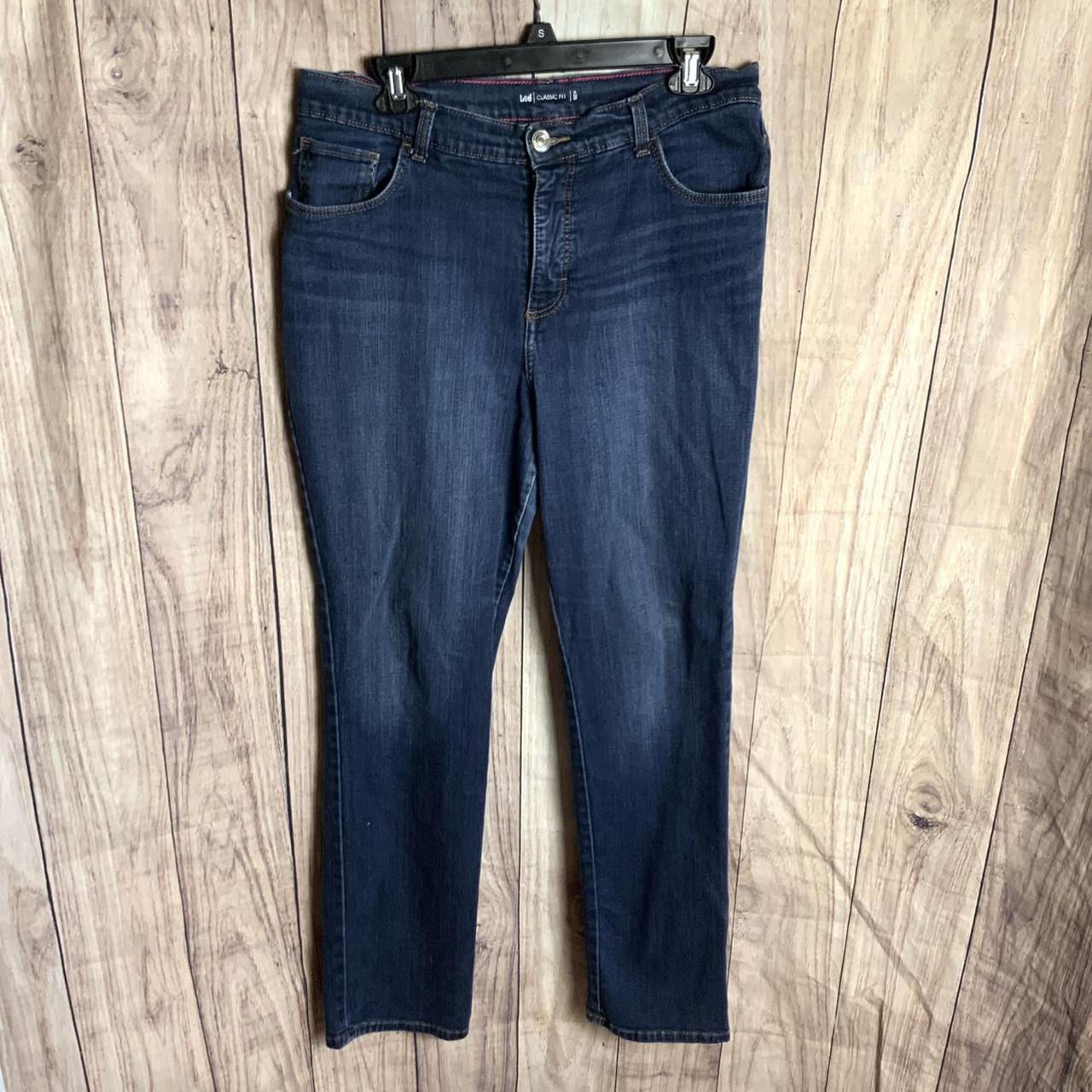 Lee Classic Fit Jeans 33.5” Waist No Tag, But They... - Depop