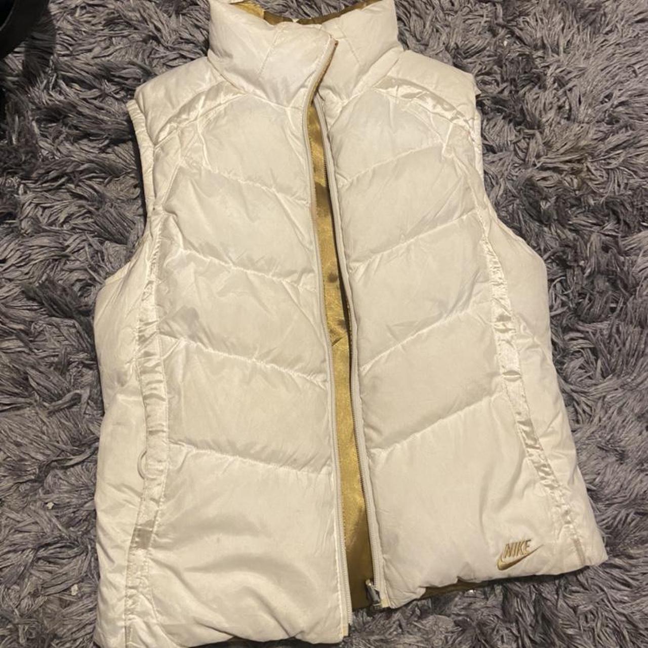 Vintage Nike reversible gilet body warmer. Pengest... - Depop