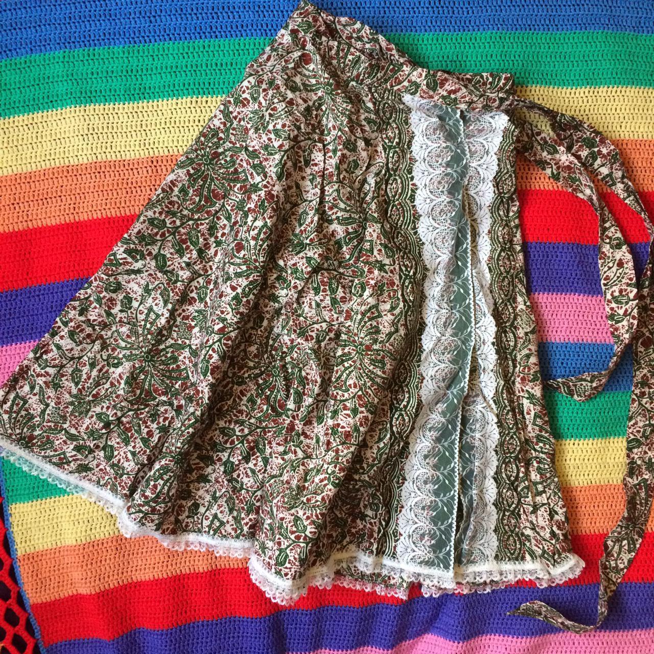 Size Xs Vintage Green Burgundy Lace Thai Wrap Depop