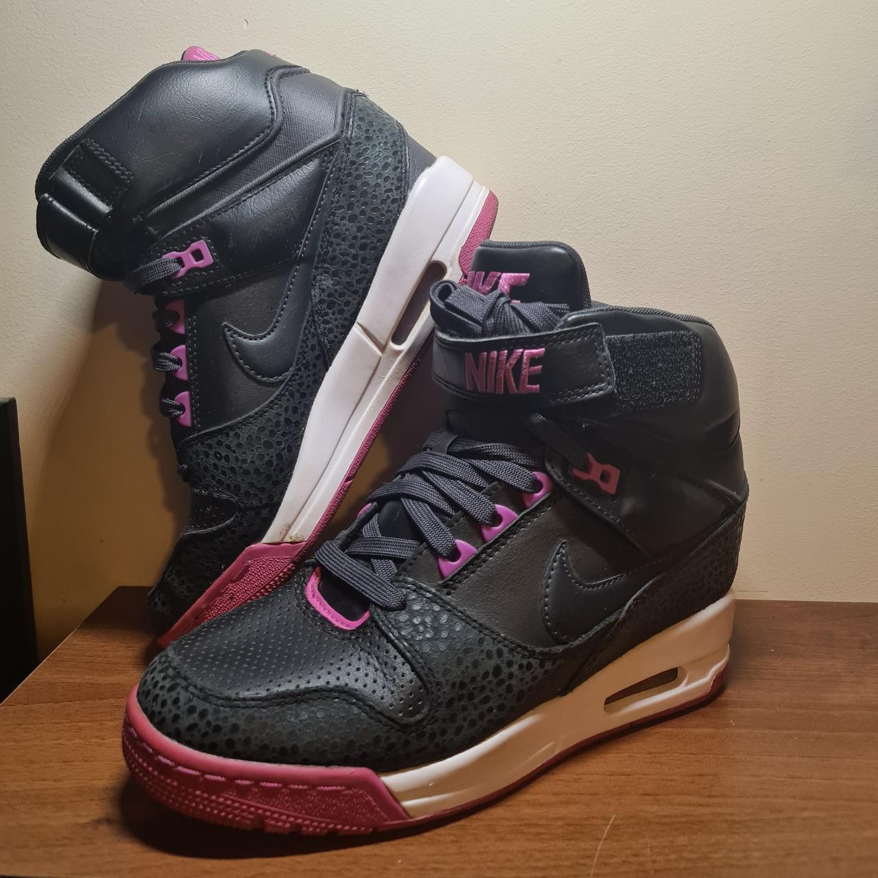 nike revolution wedge