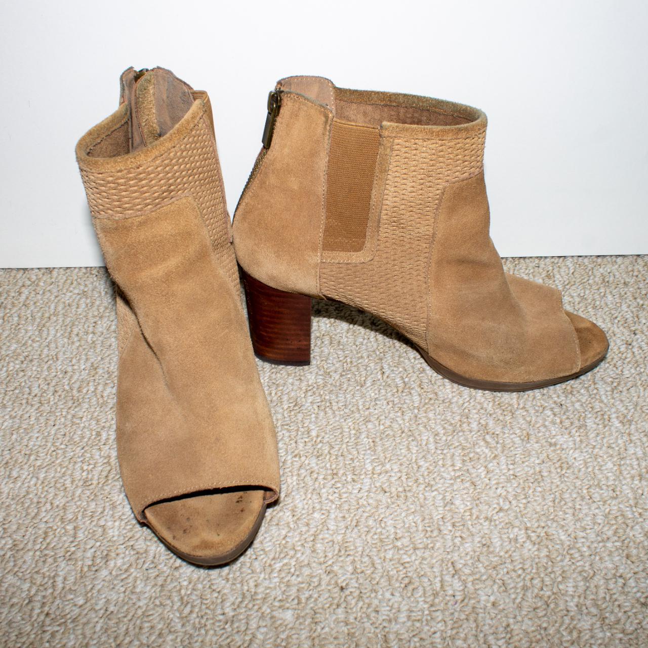 Bella Vita Women's Brown and Tan Boots