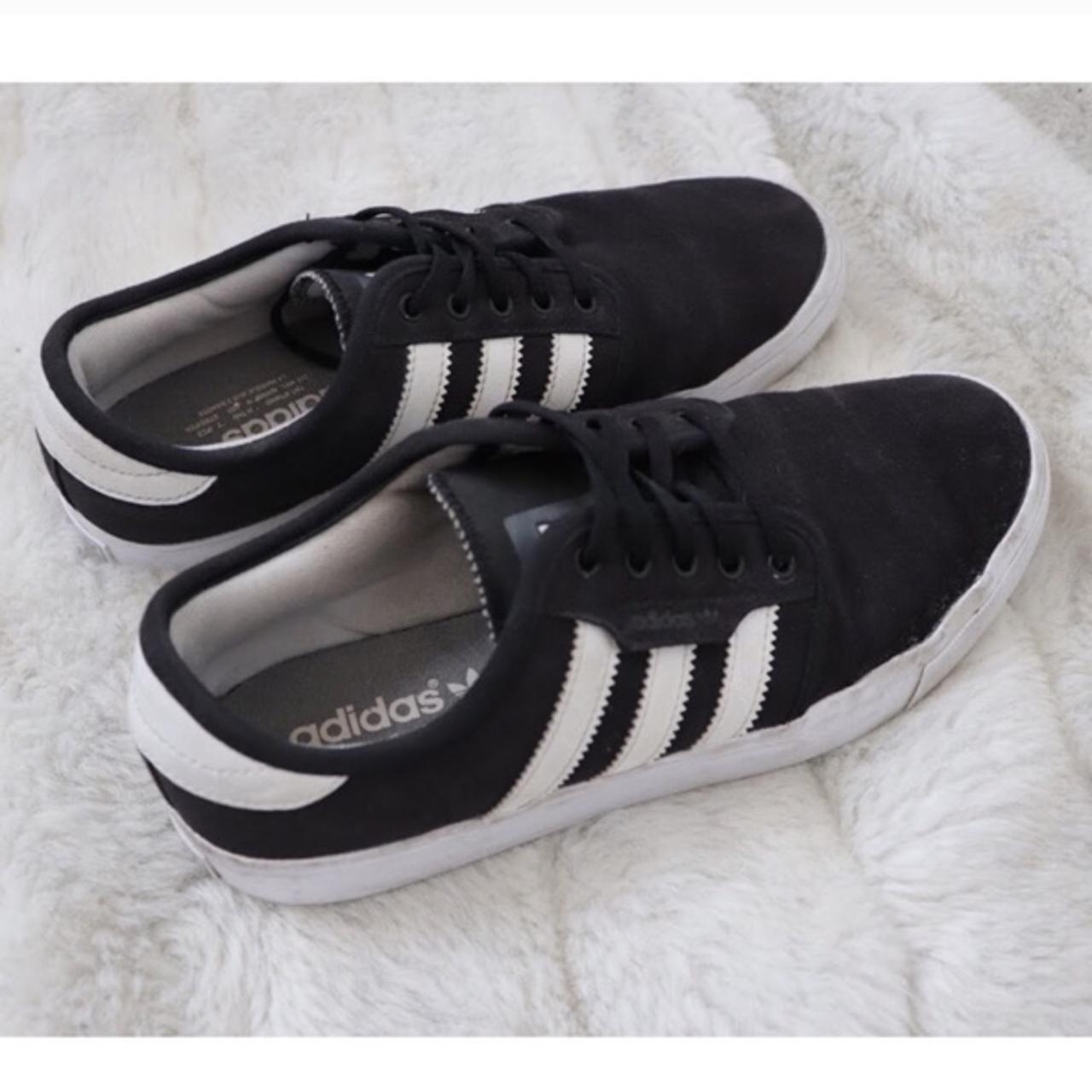 adidas classic black