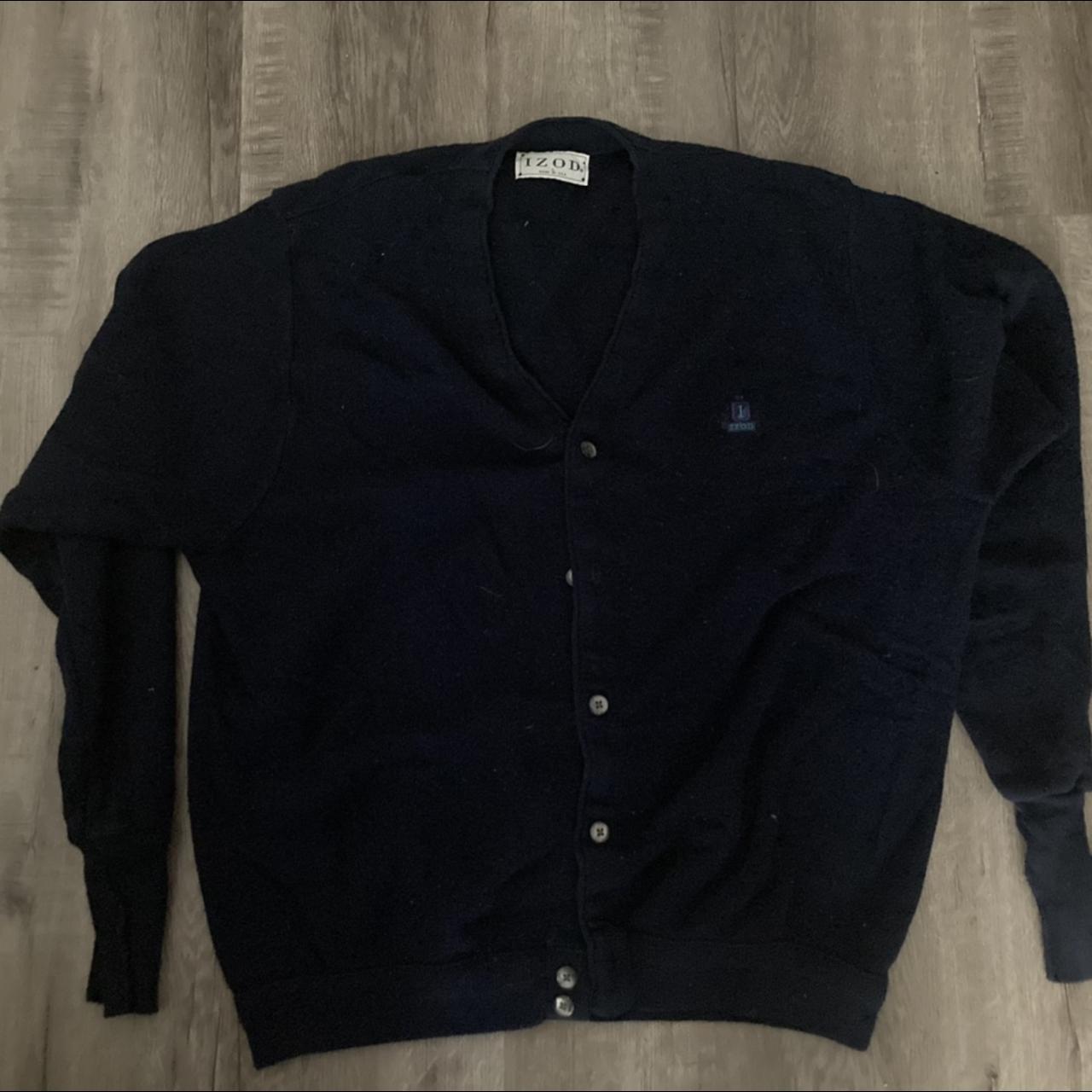 Izod Men's Navy | Depop