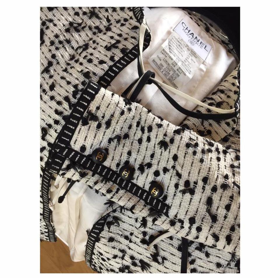 CHANEL 19S Spring Summer collection Act 2 tweed - Depop