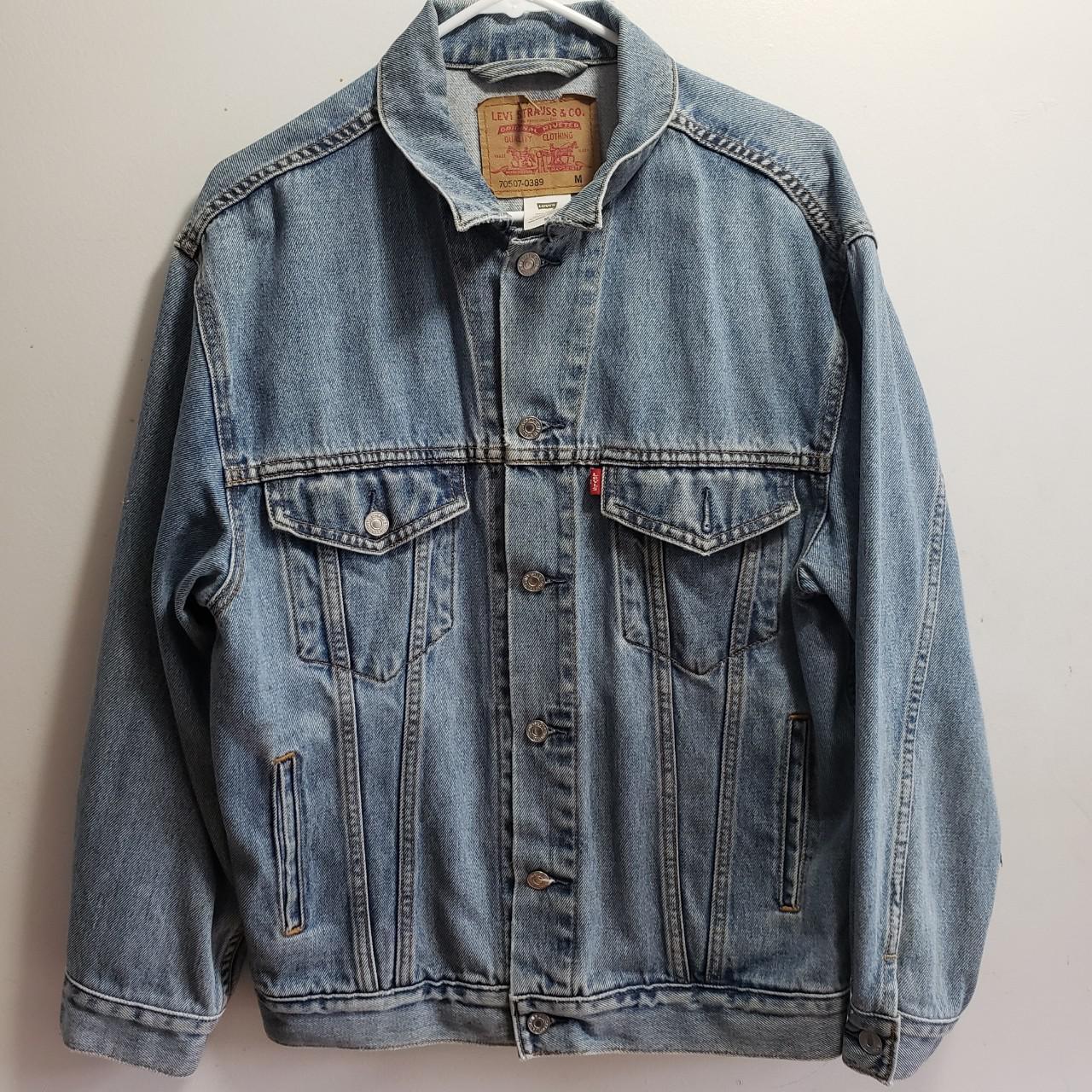 Vintage Levi's denim jacket Size medium It's... - Depop