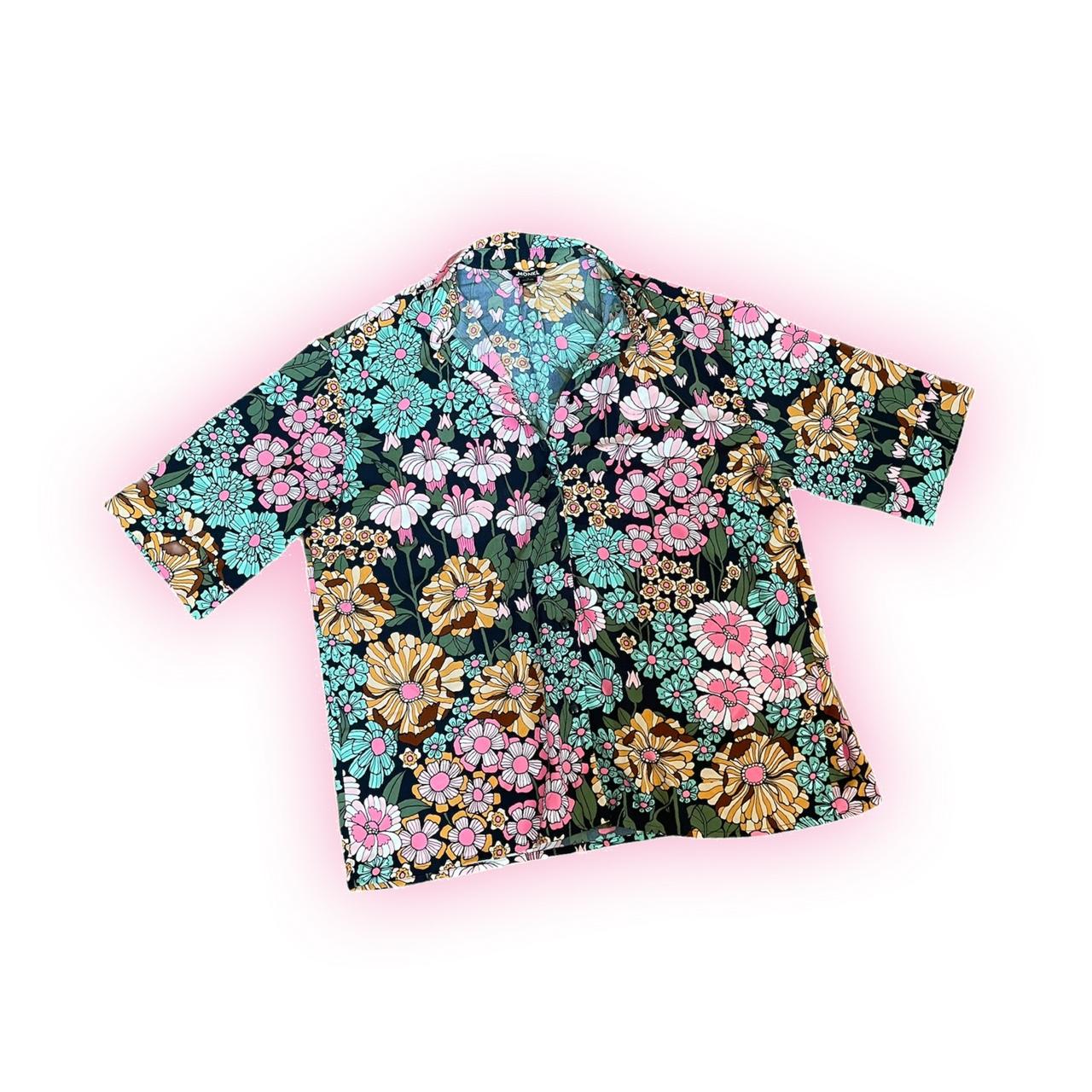 Monki Women's Black and Pink Shirt