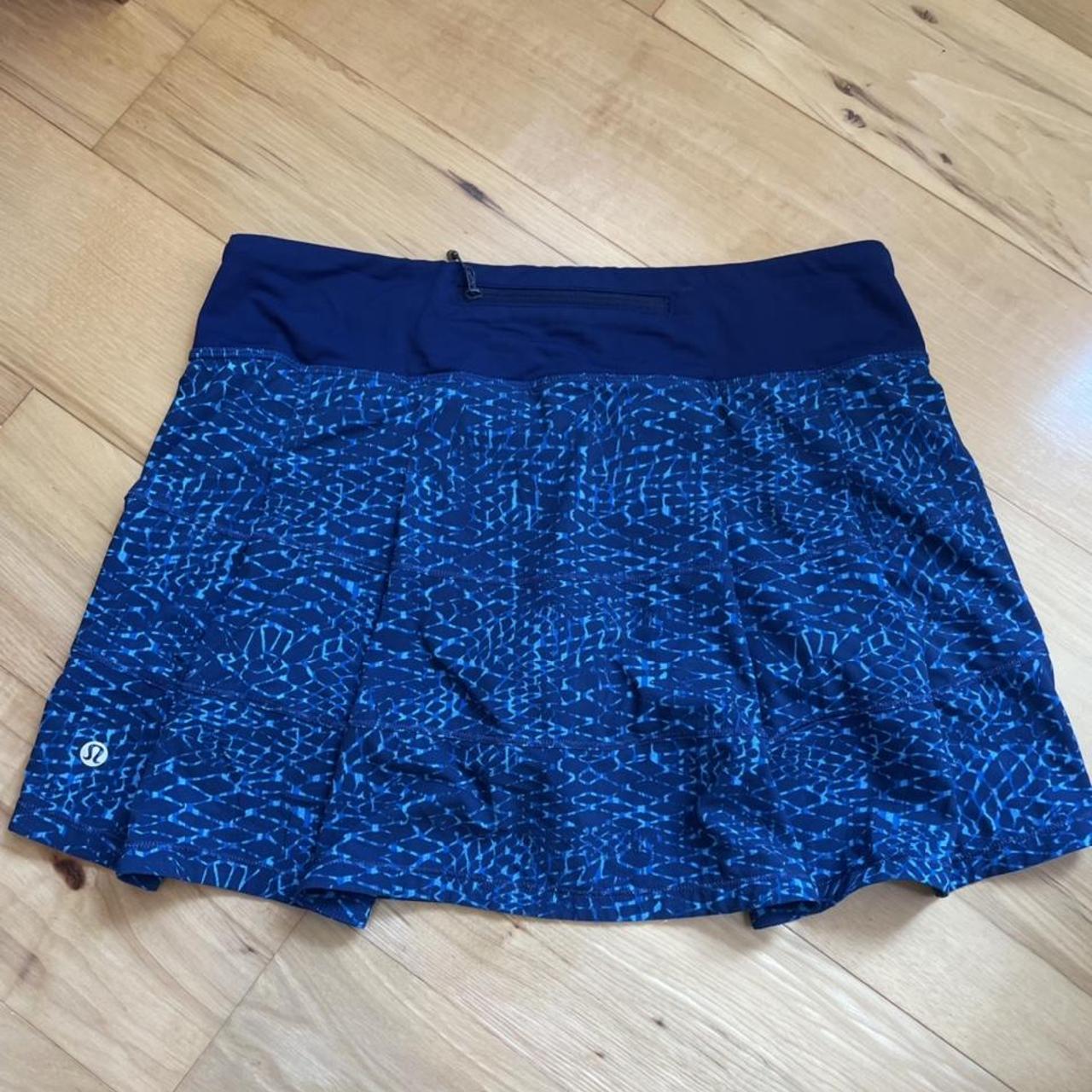 Lululemon Women's Blue and Navy Skirt Depop