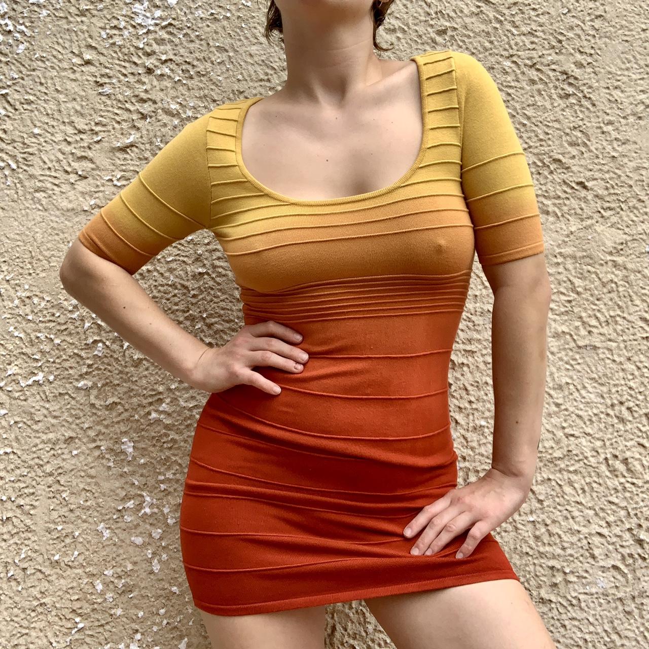 Gradient color striped bodycon dress hotsell