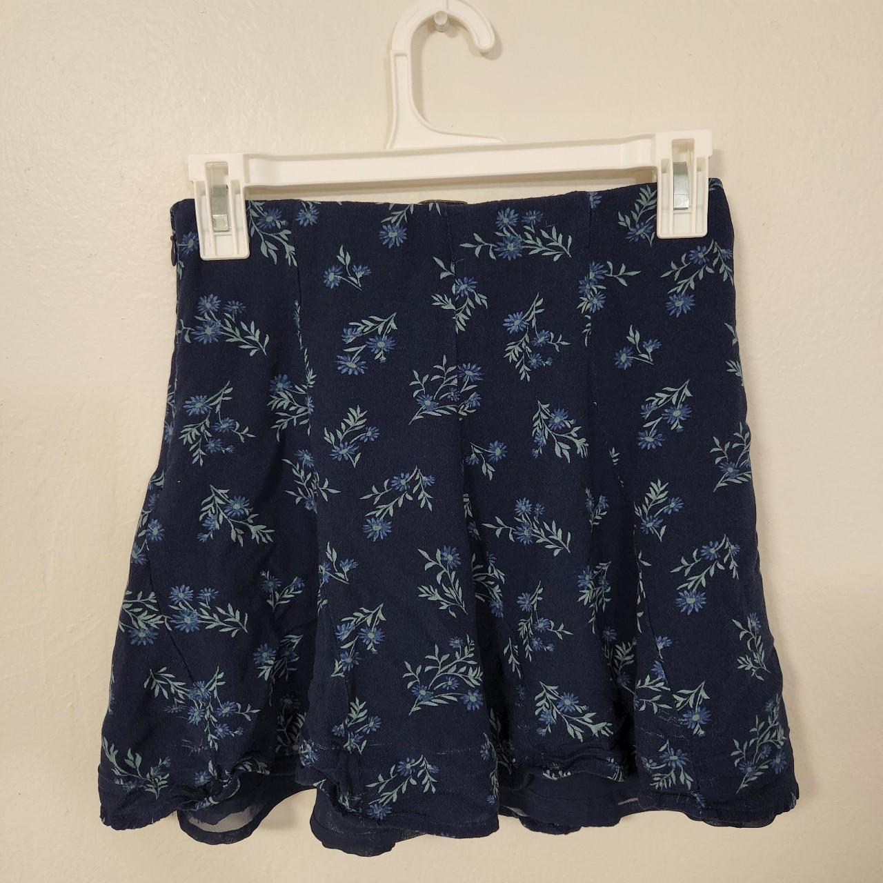 Blue floral American Eagle skirt Size... - Depop