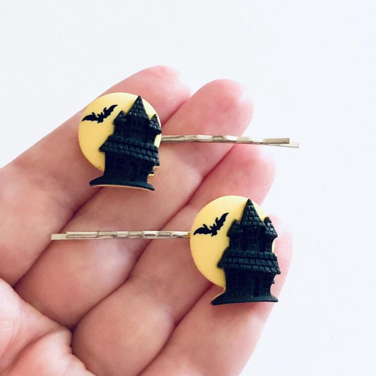 Women's Black and Yellow Hairaccessories Depop