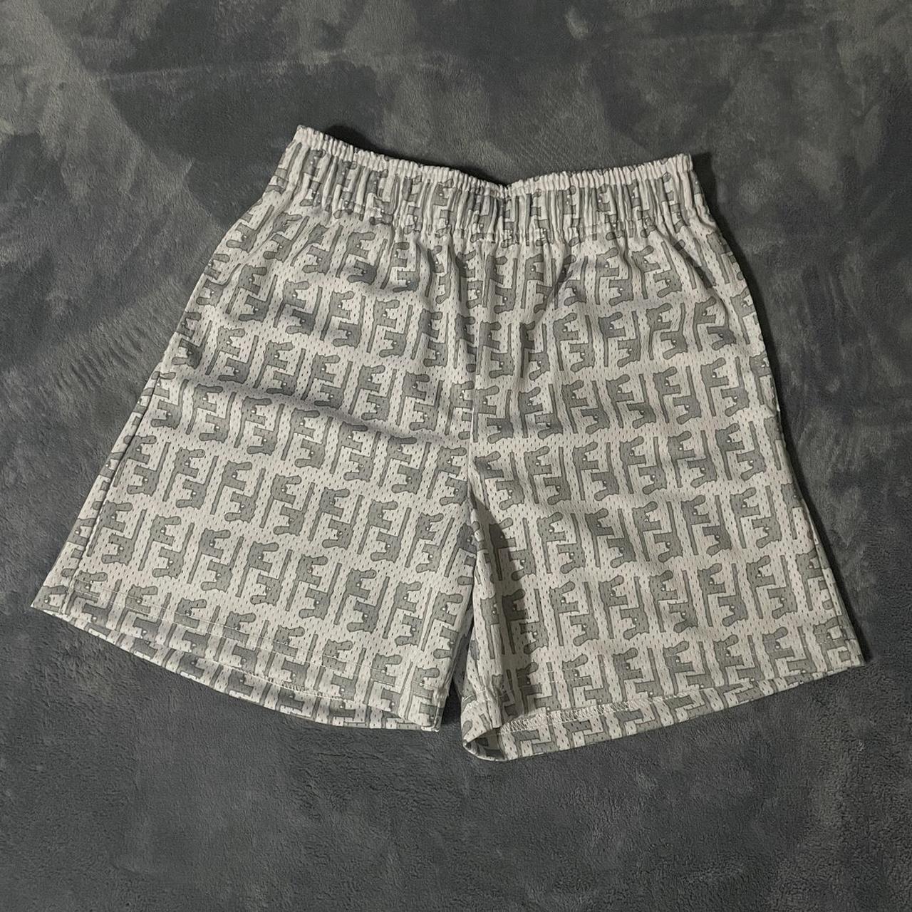 bravest studios fendi shorts L 新品 フェンディ | kensysgas.com