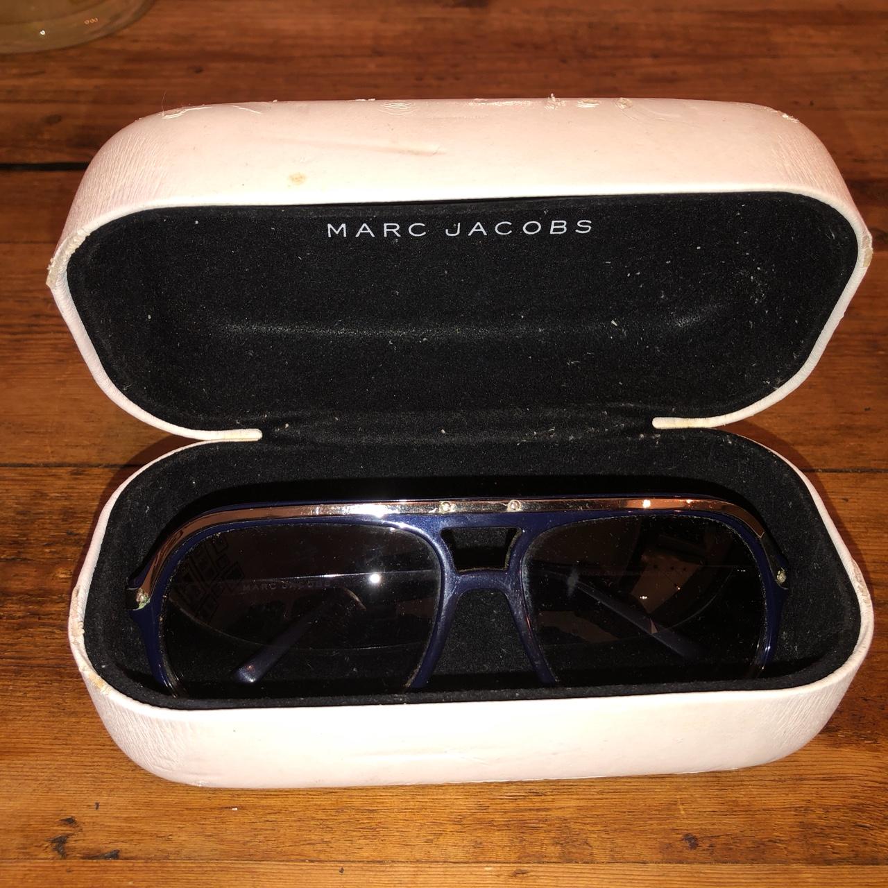 marc jacobs sunglasses box