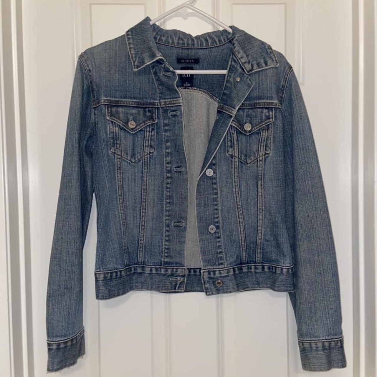 GAP Stretch Denim Jacket Really cool and flattering... Depop