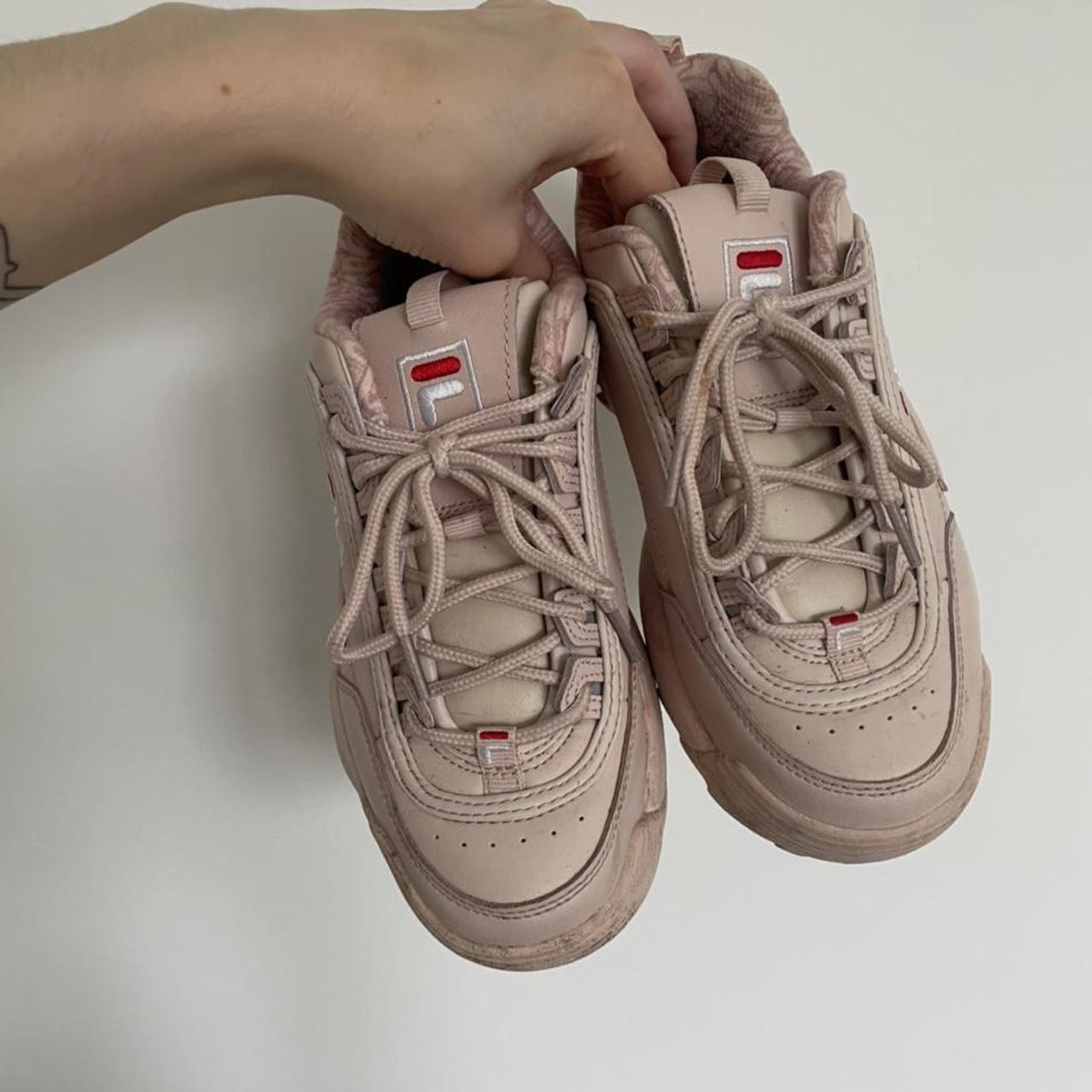 jd fila pink trainers