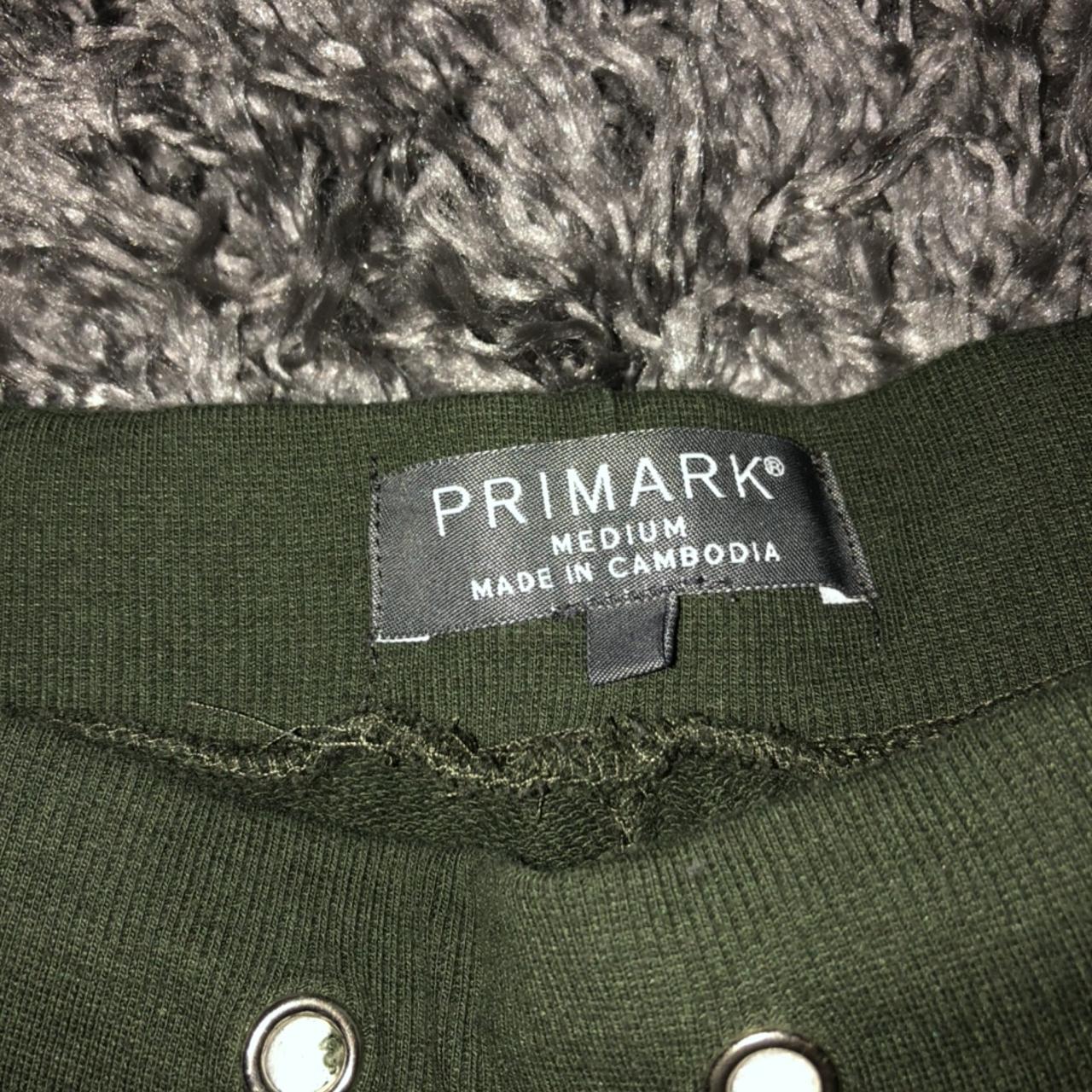 Primark Men's Green and Khaki Shorts Depop