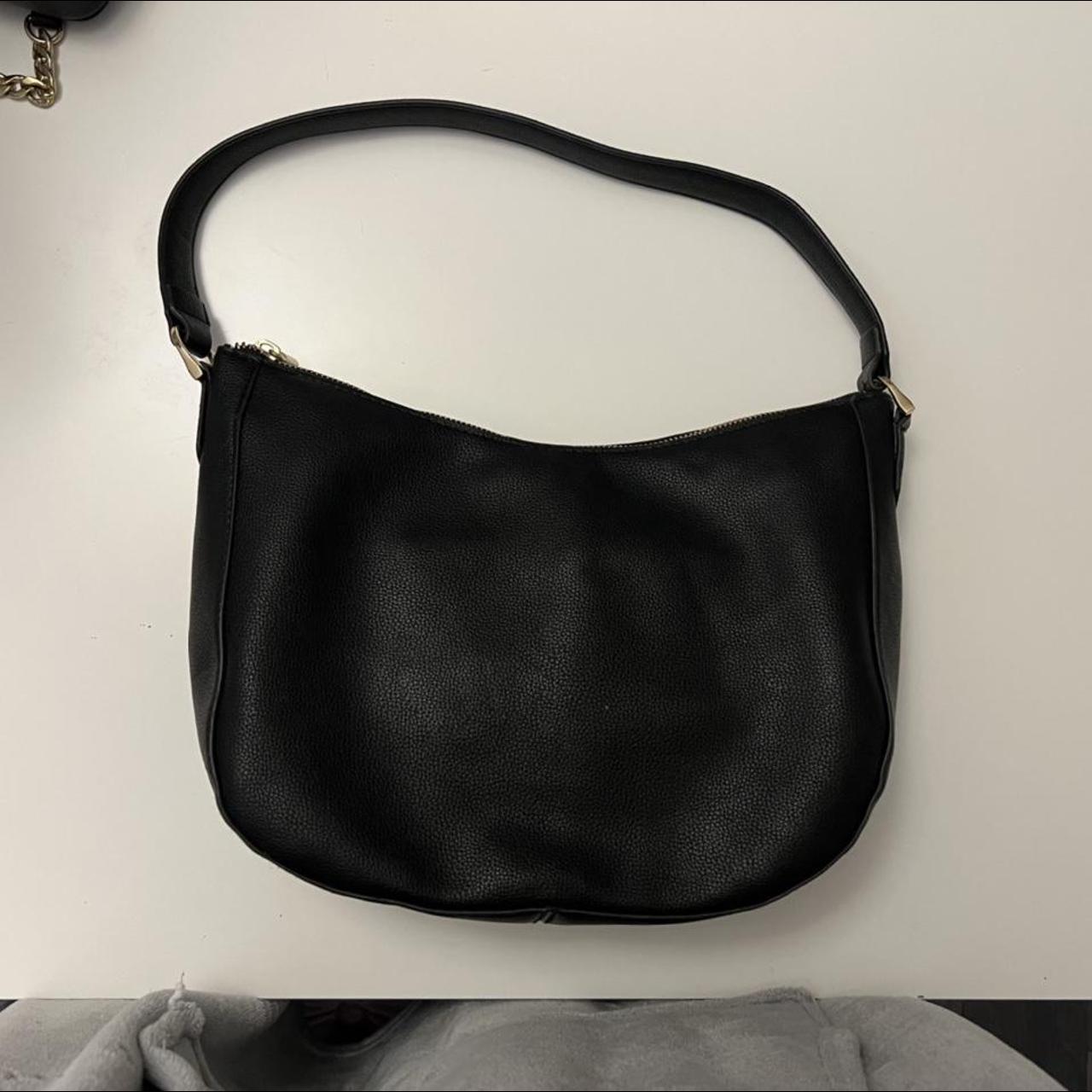 black shoulder purse. brand new, never worn. OBO!🖤 - Depop