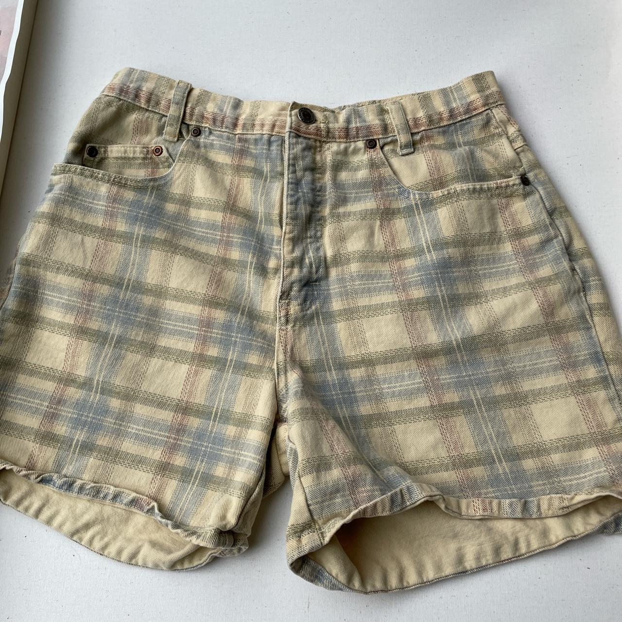 the coolest vintage mom shorts! by michael g size... Depop