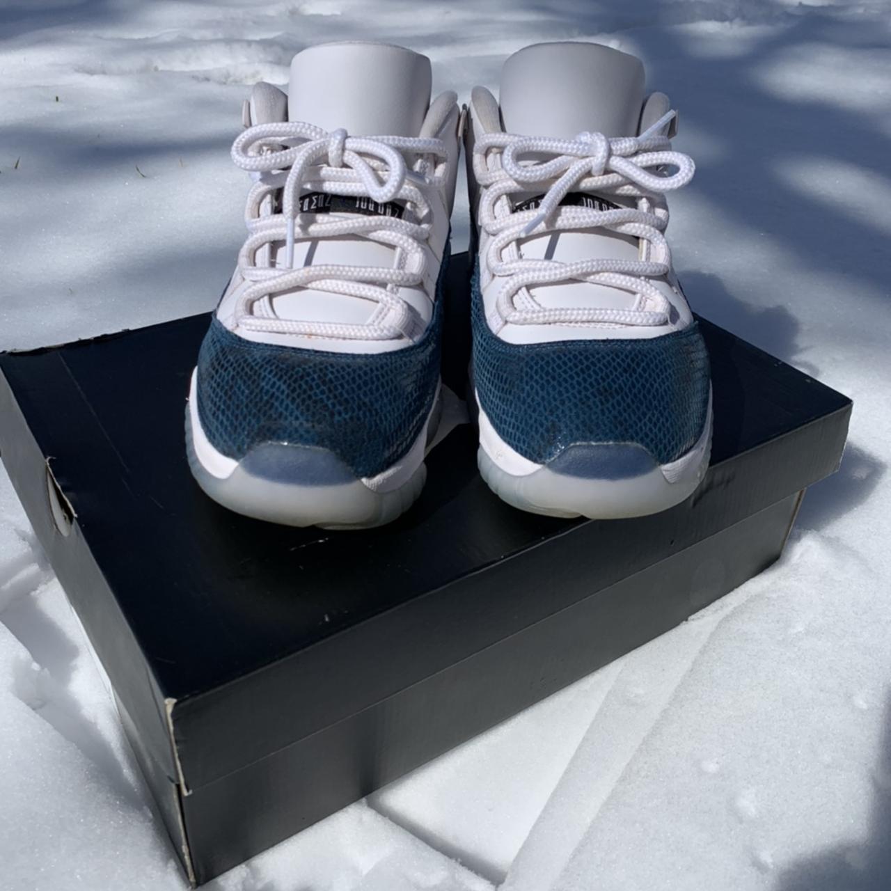 Jordan 11 best sale low snakeskin navy