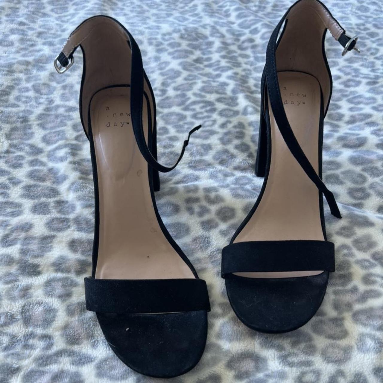 Black heels Simple heel that goes with Depop
