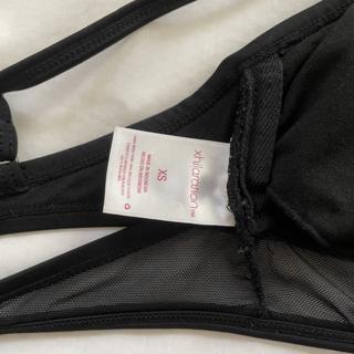 black bikini top! too small for me worn - Depop