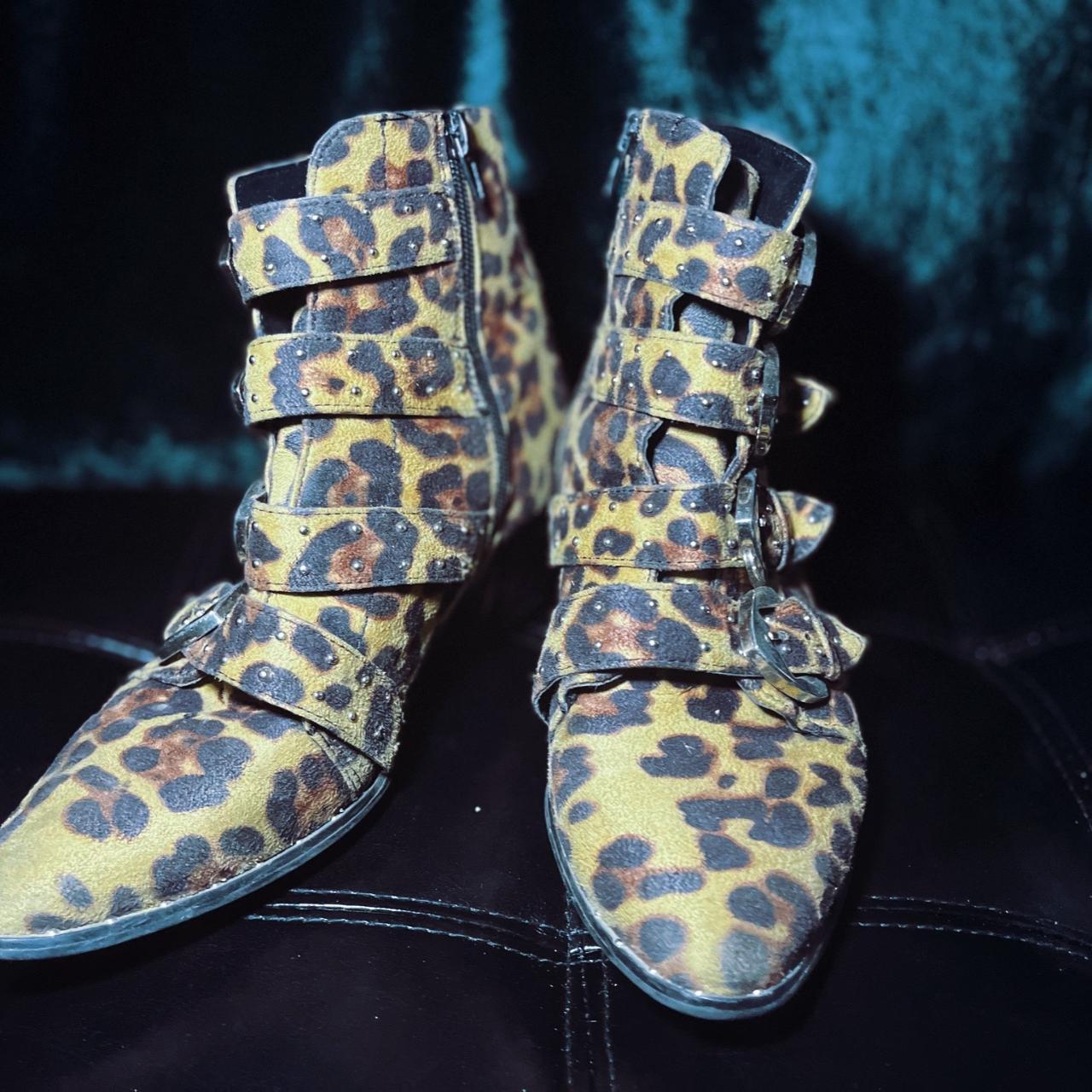 Boohoo leopard outlet boots