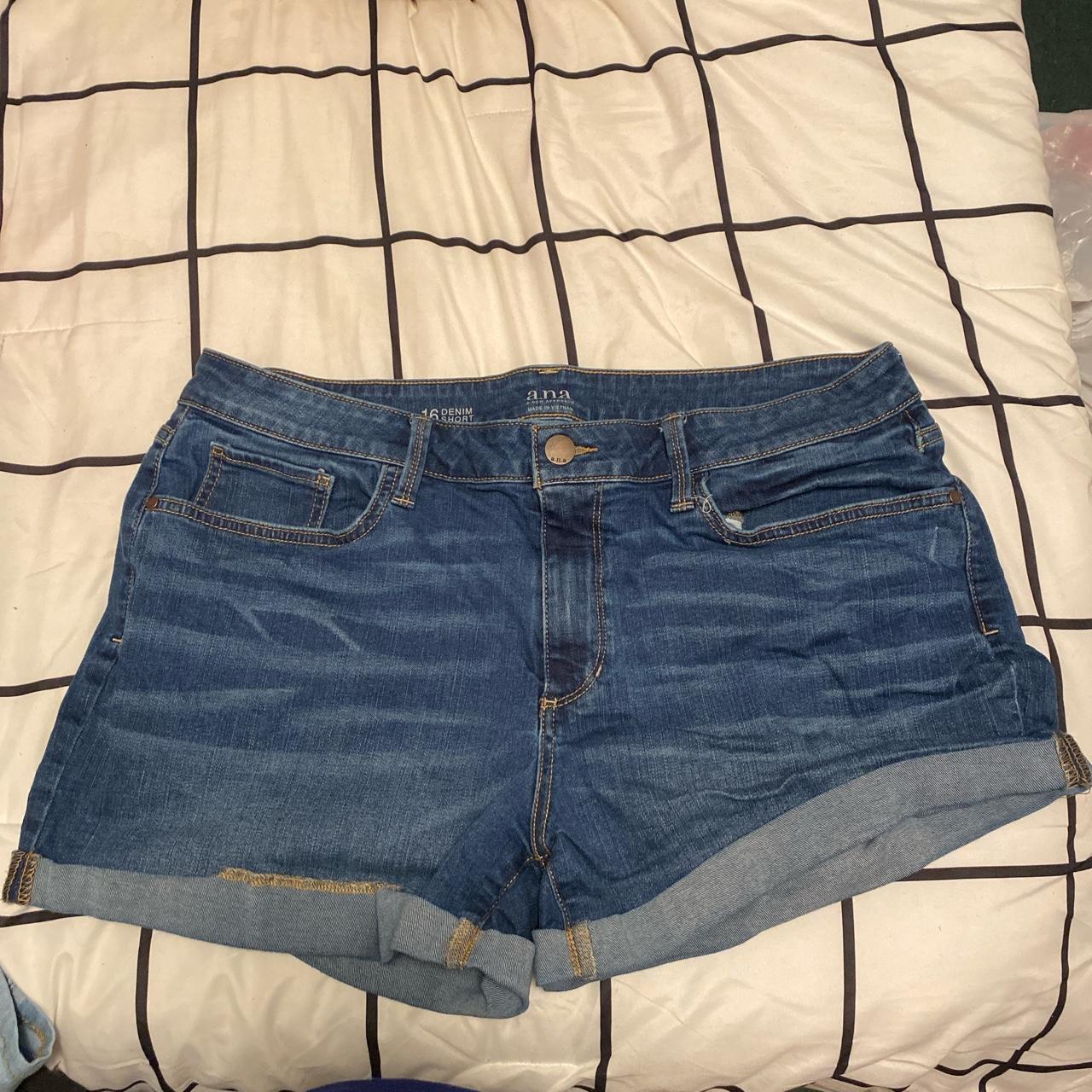 JCPenney Women's Navy and Blue Shorts Depop
