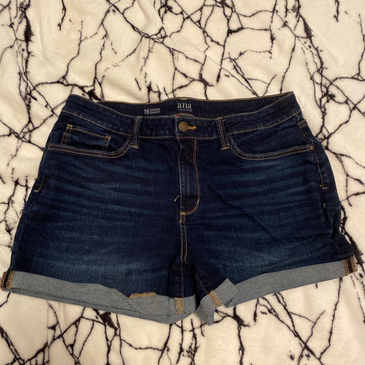 JCPenney Women's Navy Shorts Depop