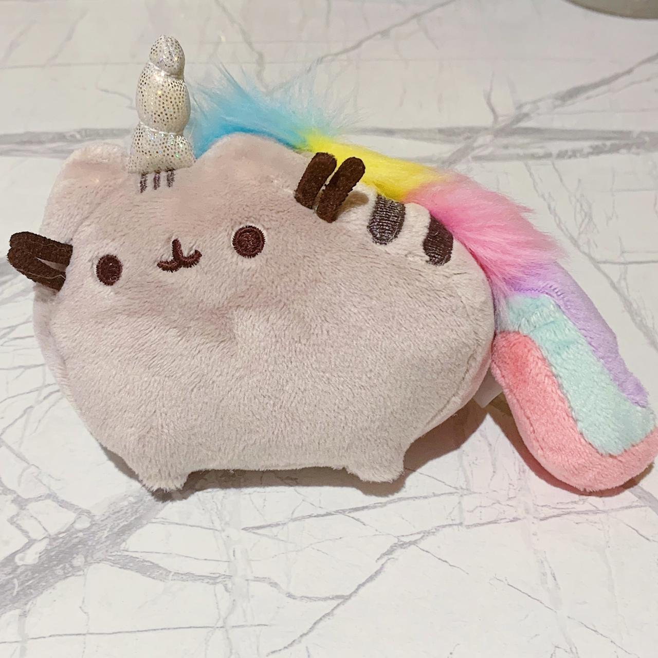 pusheen unicorn keychain