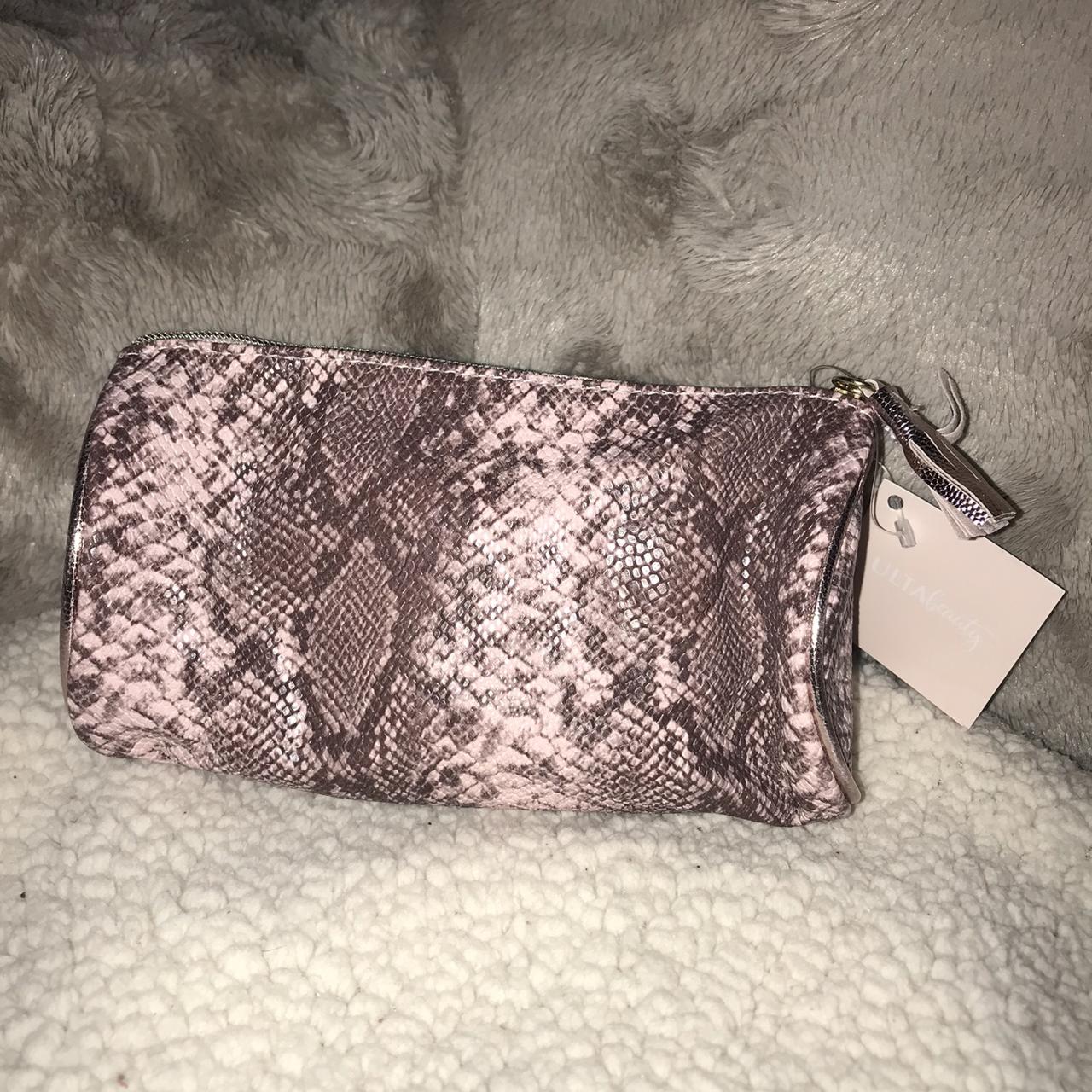 Snake pattern travel bag from ulta Great for Depop