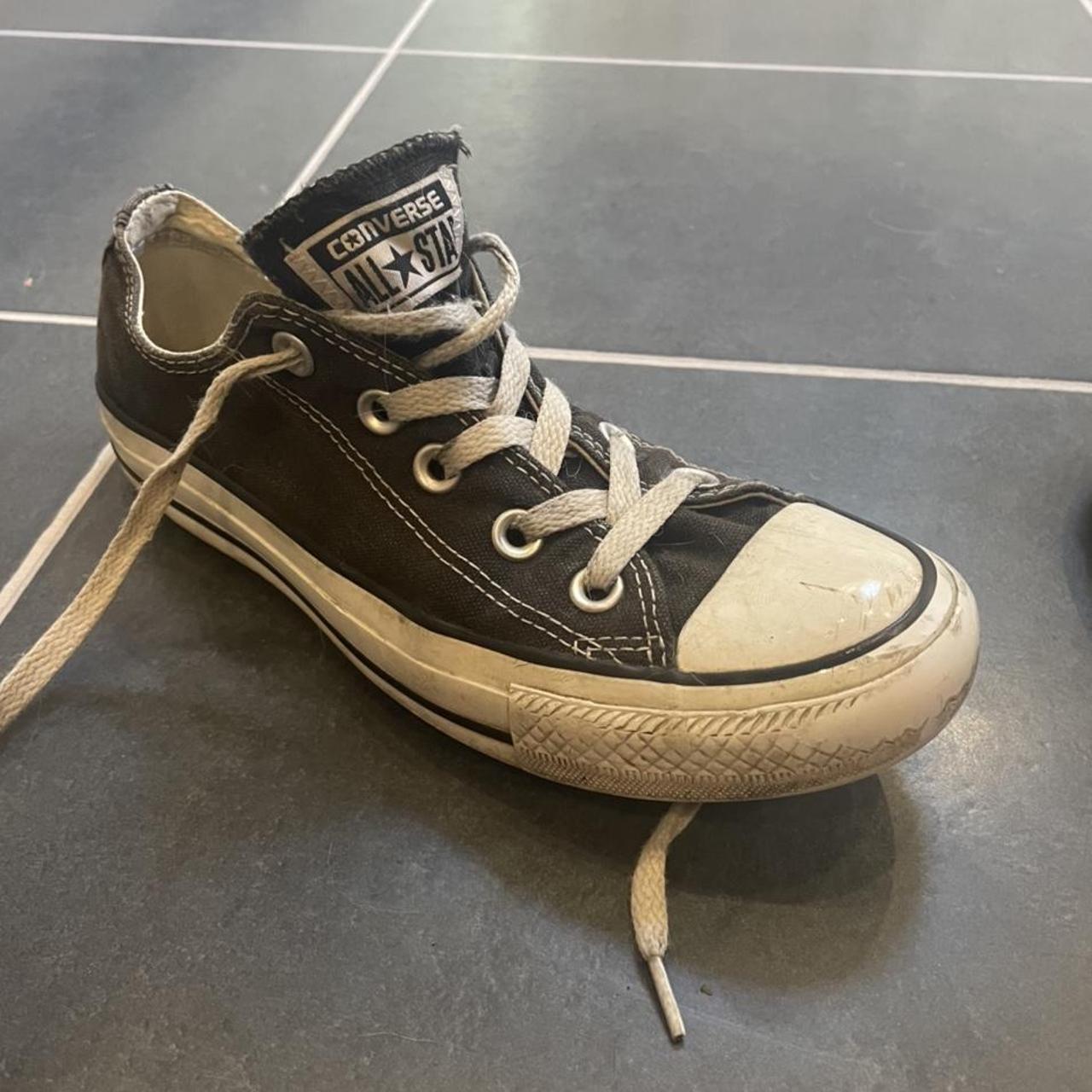 black converse size 4