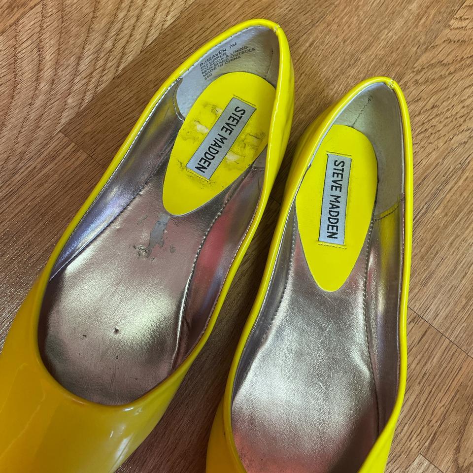 Steve madden yellow shop flats