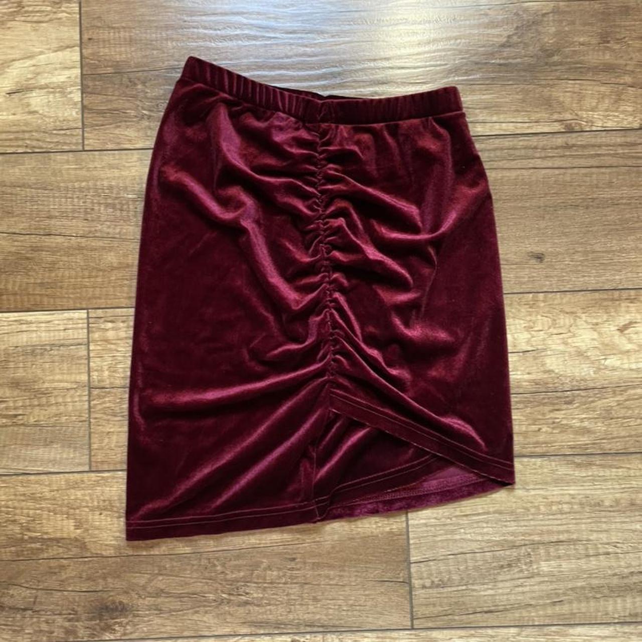 Lulus Women's Burgundy and Red Skirt | Depop