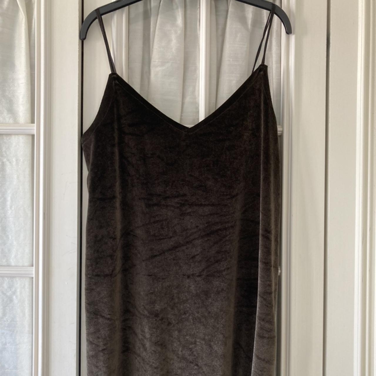 Pull and bear velvet dress best sale