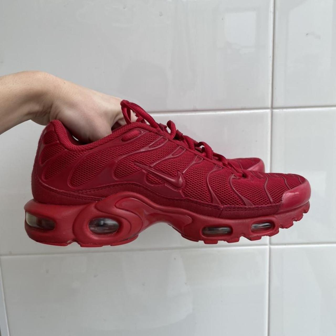 Air max plus womens lava red best sale