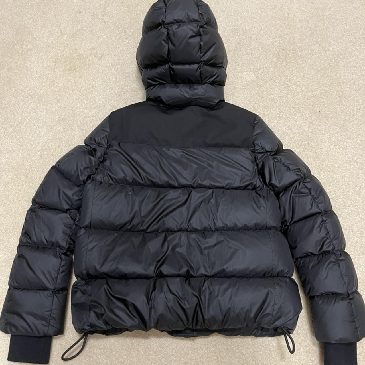 burberry logo graphic hooded puffer jacket