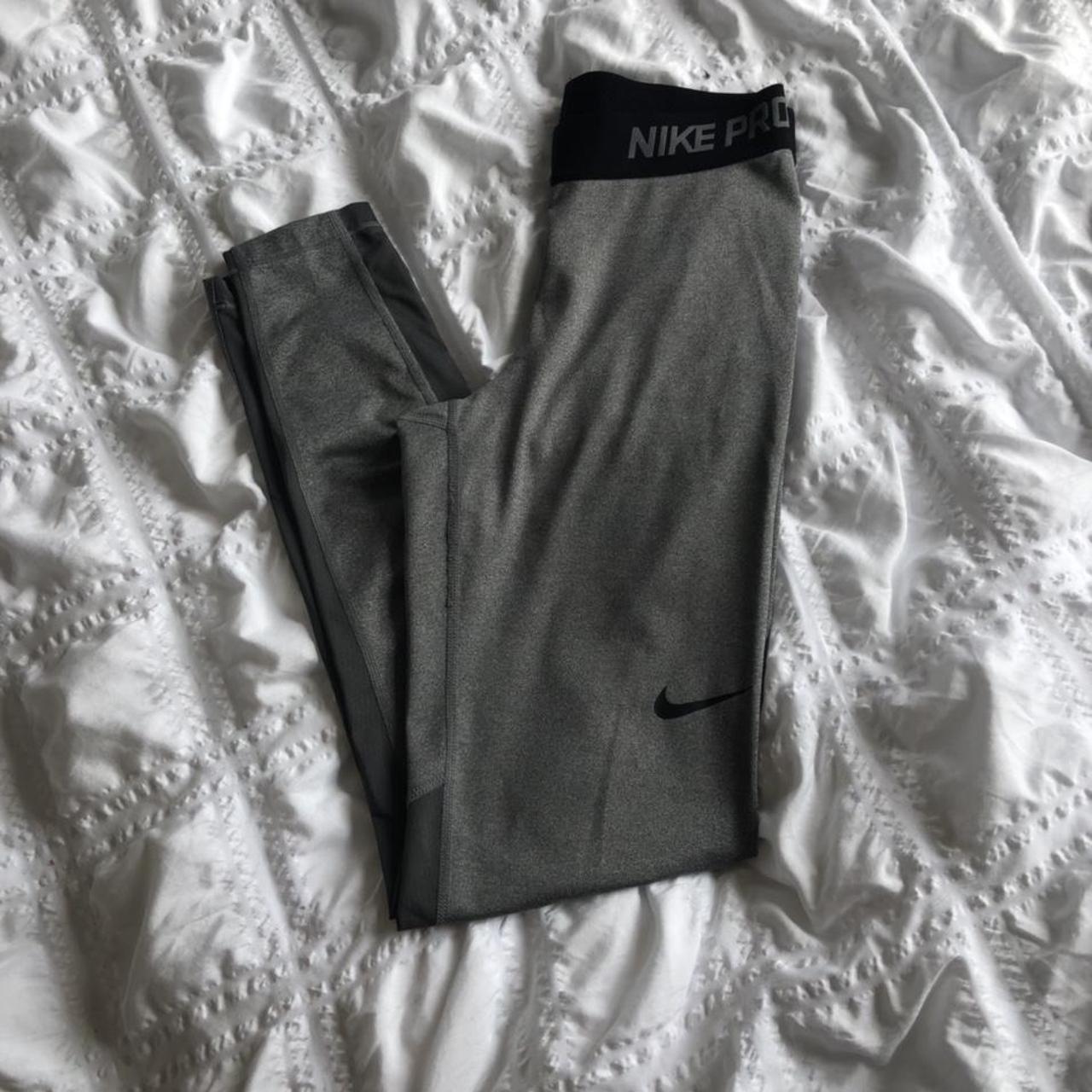 Nike Women's Grey Leggings Depop