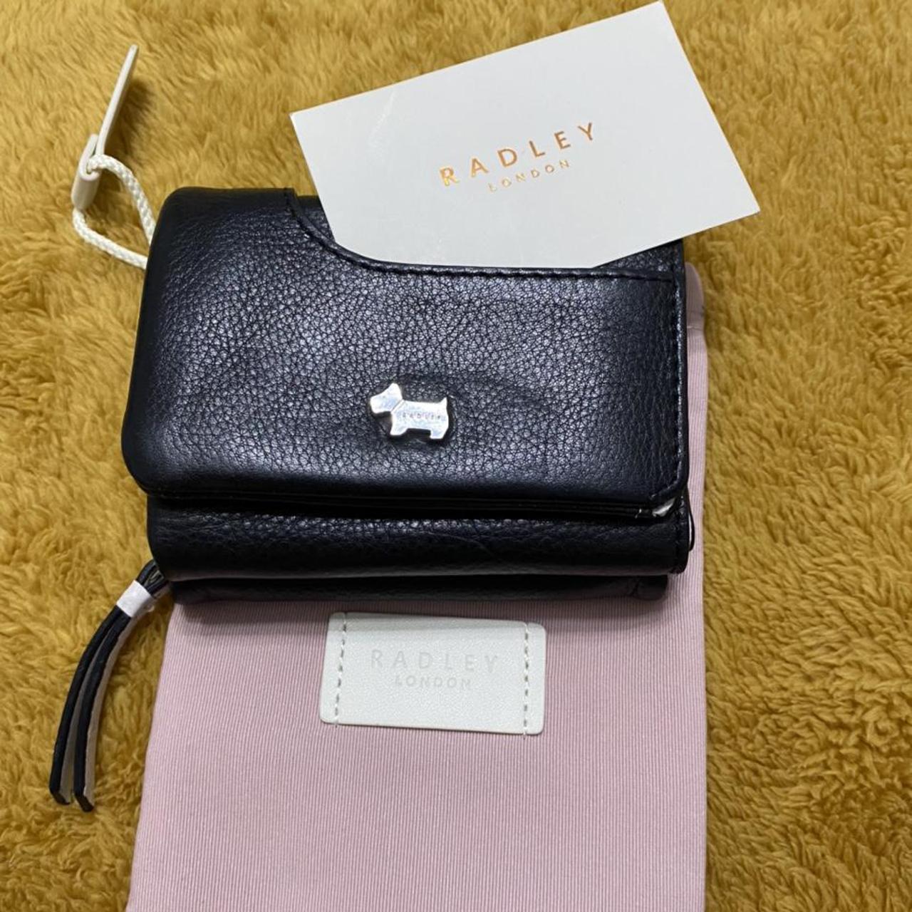 Radley London Pockets - Small Zip Top Coin Purse Black One Size :  Amazon.in: कपड़े और एक्सेसरीज़