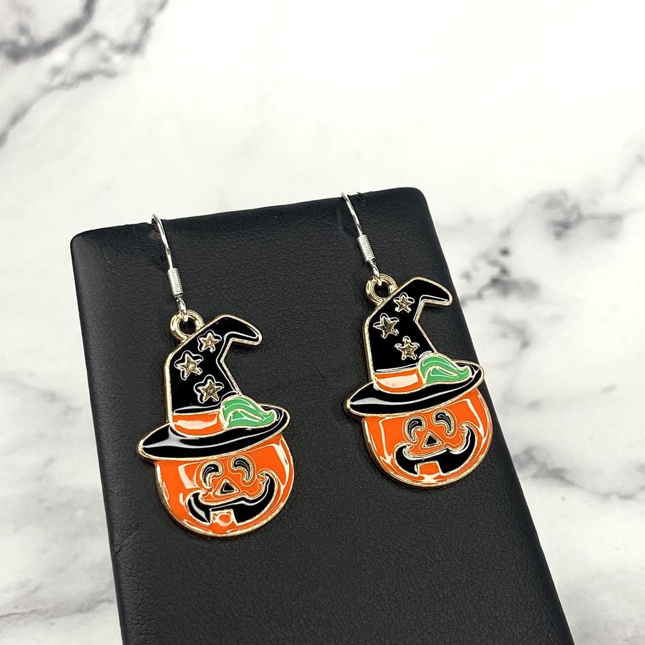 Spooky Witchy Pumpkin Heads Enamel Earrings 🎃... - Depop