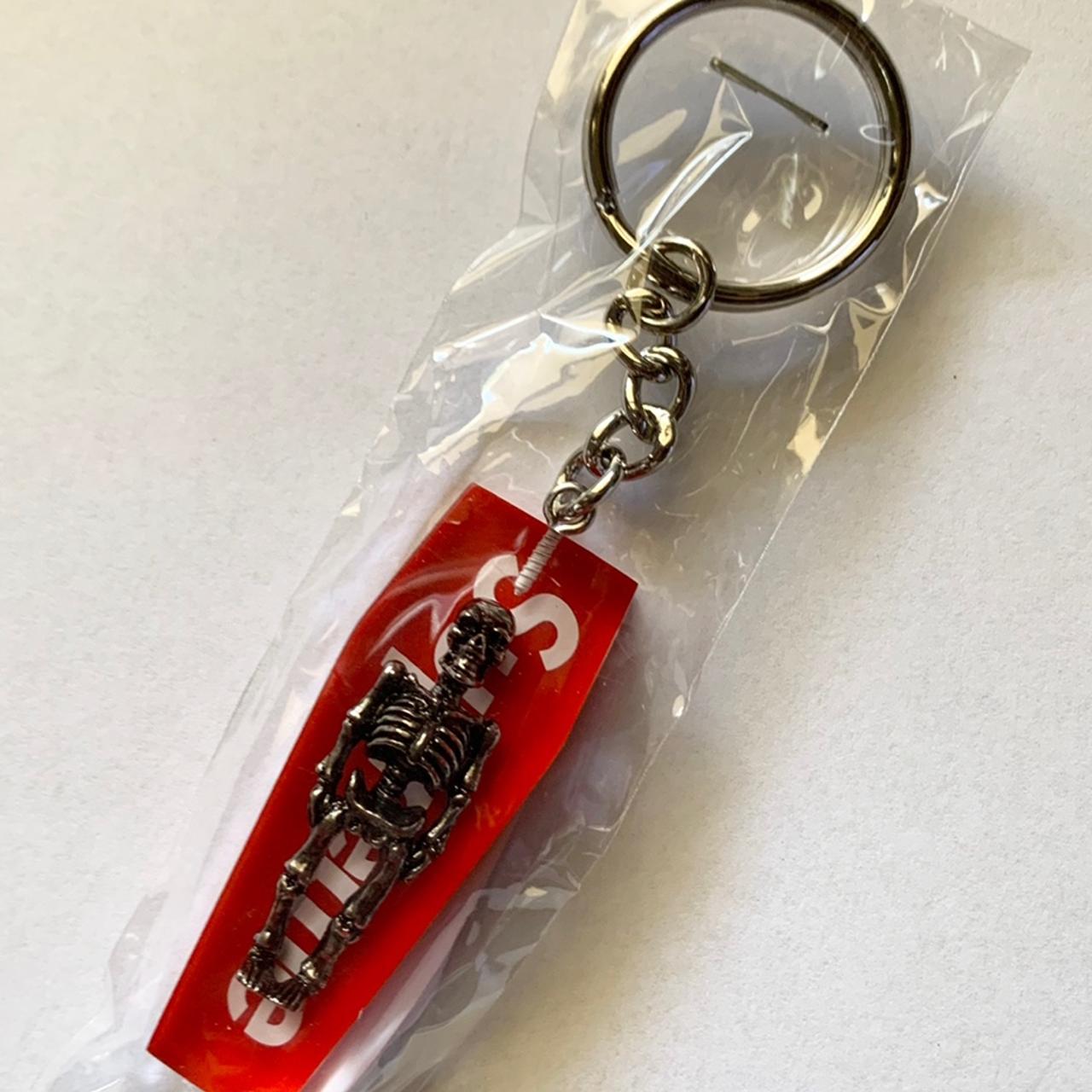 supreme skull keychain