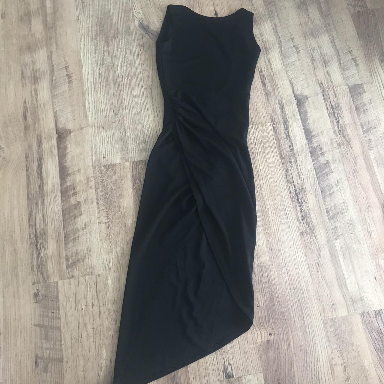 Boohoo night black evening dress Does NOT fit so... - Depop